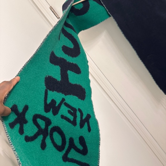 Coach Graffiti New York Scarf |Wool and Cashmere| NWT - Picture 5 of 7